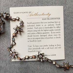 Sorrelli flower necklace